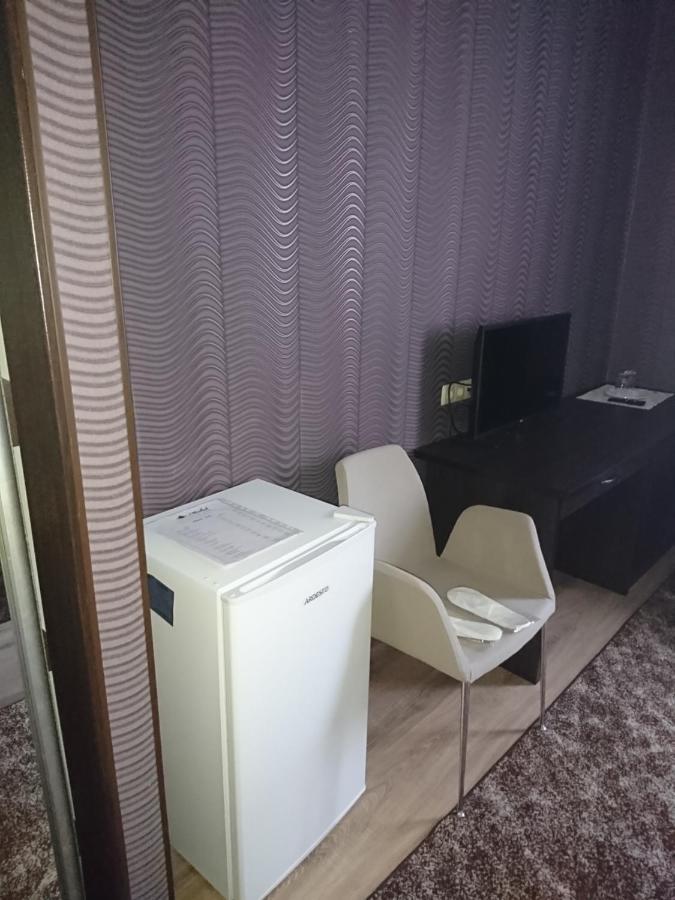 Mishel Plus Hotel Харков Екстериор снимка