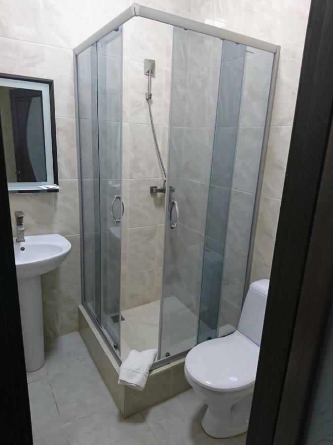 Mishel Plus Hotel Харков Екстериор снимка