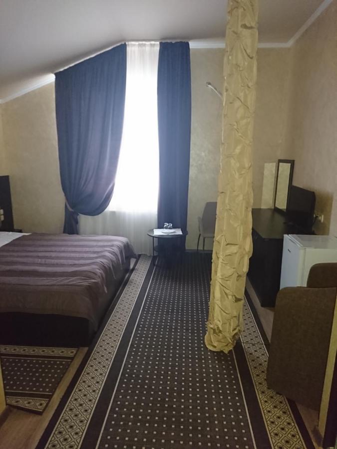 Mishel Plus Hotel Харков Екстериор снимка