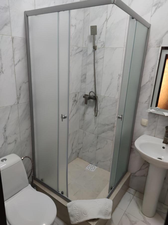 Mishel Plus Hotel Харков Екстериор снимка